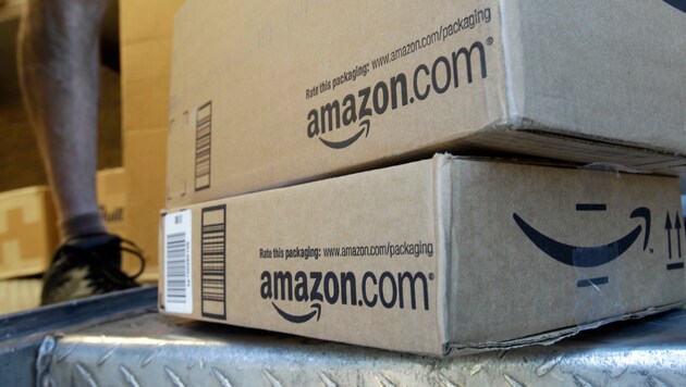 Amazon beschließt eine Einstellungspause. (Bild: AP)