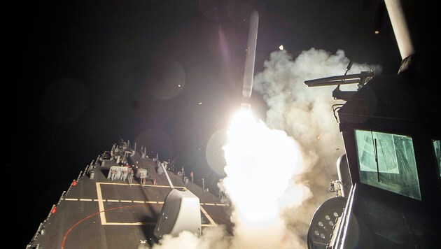 Vom US-Zerstörer "USS Ross" aus wurden Tomahawk-Raketen abgefeuert. (Bild: AP)