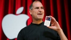 Steve Jobs gilt als Visionär der IT und prägte mit Geräten wie dem Mac, dem iPod und dem iPhone eine ganze Branche. (Bild: AP)