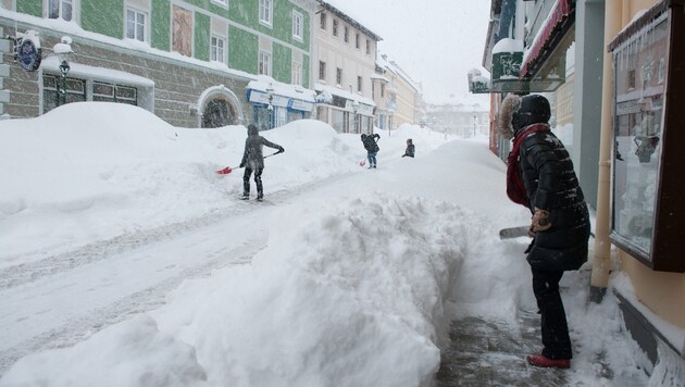 Schneemassen unter anderem in Mariazell... (Bild: Josef Kuss)