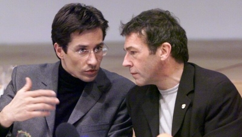 Karl-Heinz Grasser und Jörg Haider im Jahr 2000 (Bild: APA/EGGENBERGER GERT)