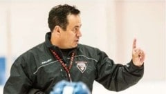 Gilt als exzellenter Fachmann mit einem Händchen für junge Spieler: Neo-Black Wings Coach Troy Ward. (Bild: the province)