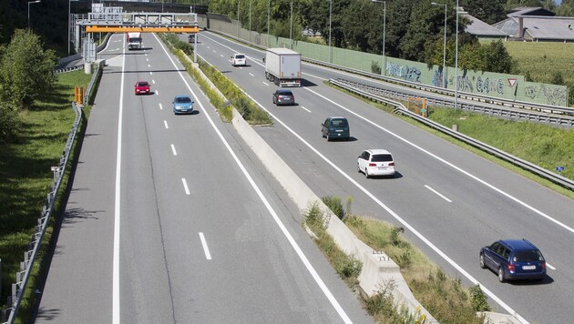 Wegen des Baus des neuen Autobahnanschlusses Rheintal-Mitte wurden mit über 100 Grundstückseigentümern Vereinbarungen abgeschlossen. (Symbolbild) (Bild: Christian Forcher (Symbolbild))