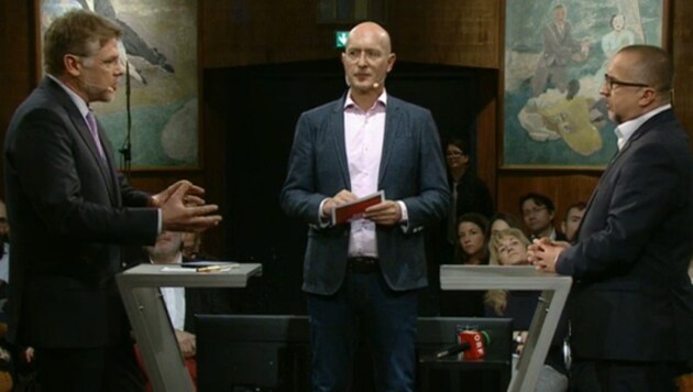 Kommunikationswissenschaftler Karmasin und krone.at-Chefredakteur Schmitt diskutierten im ORF. (Bild: Screenshot ORF)