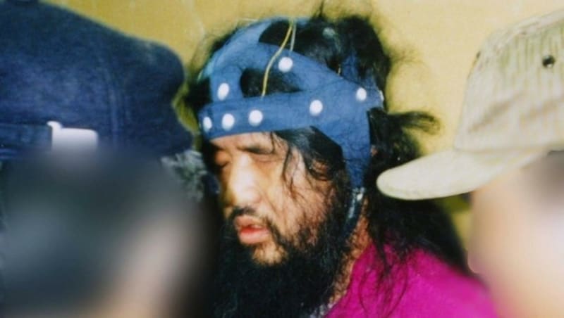 Tokio-Anschlag: Der Gründer der Aum-Sekte, Shoko Asahara, und Anhänger wurden zum Tode verurteilt. (Bild: AFP)