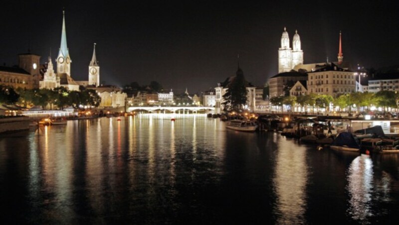 Zürich bei Nacht (Bild: AFP)