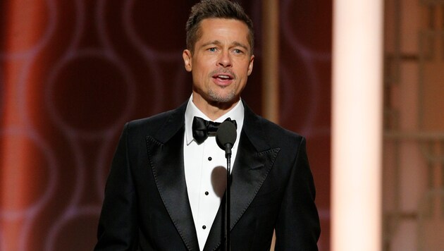 Brad Pitt war der Überraschungsgast bei den Golden Globes. (Bild: AP)