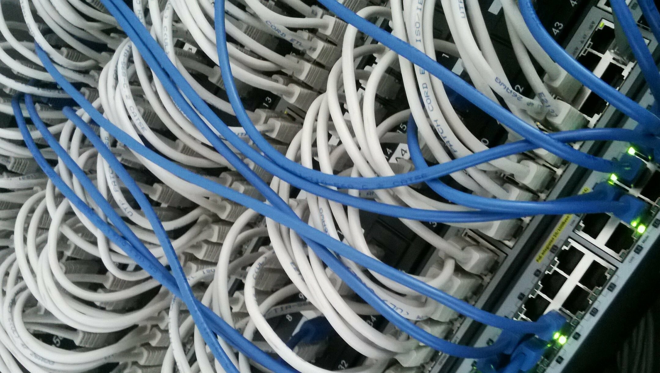 Kabelmanagement Box, Kabel Organizer Box zum Verstecken von Kabeln und