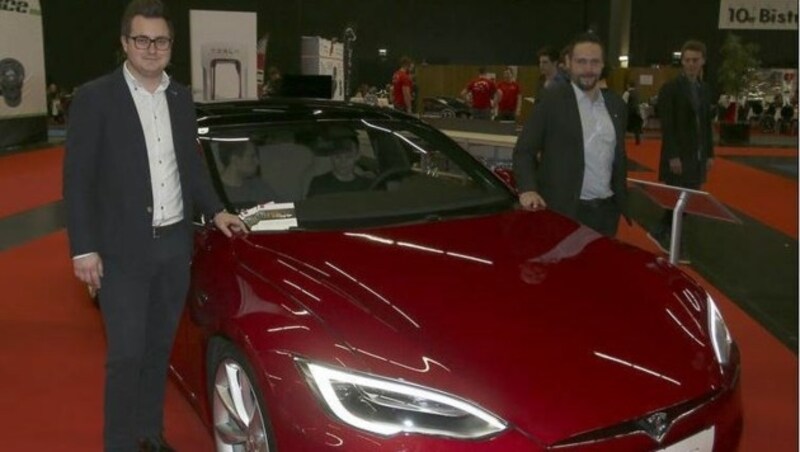 Elektrisch mit sportiver Eleganz: Die Vorreiter von Tesla mit Coupe-Limousine und einem SUV (Bild: Andreas Tröster)