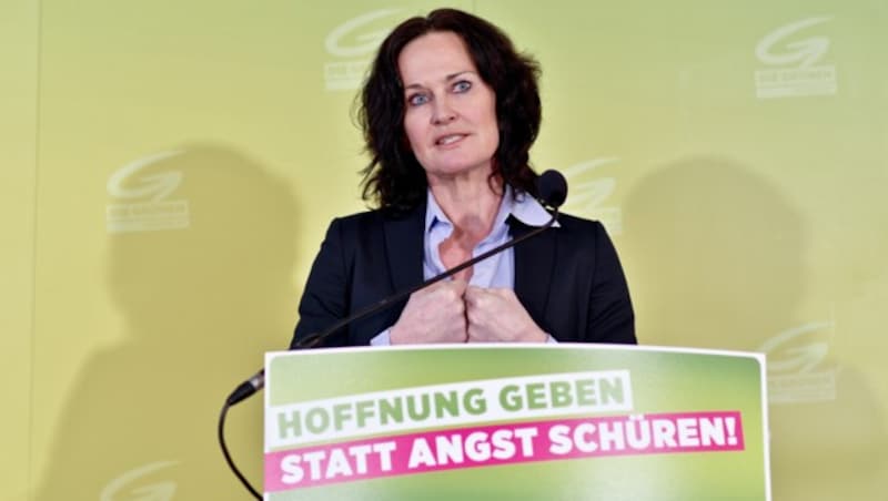 Eva Glawischnig Anfang 2017, damals noch Chefin der Grünen (Bild: APA/HERBERT NEUBAUER)