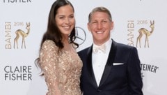 Bastian Schweinsteiger mit seiner Ehefrau, der Ex-Tennis-Spielerin Ana Ivanovic (Bild: AP)