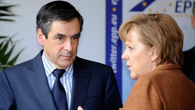 Merkel habe in Europa "enorme Probleme geschaffen", ist Fillon überzeugt. (Bild: AFP (Archivbild))
