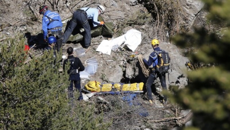 Die Absturzstelle des Germanwings-Fluges (Bild: APA/EPA/SEBASTIEN NOGIER)