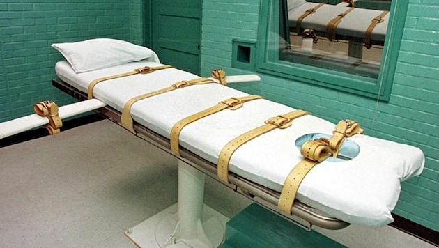 Bir ABD eyalet hapishanesinin "ölüm odası" (Bild: APA/dpa/Jörg Dettmer)