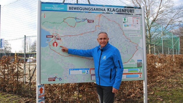 Vizebürgermeister Jürgen Pfeiler freut sich über die neue Bewegungsarena in Klagenfurt. (Bild: Stadtpresse)