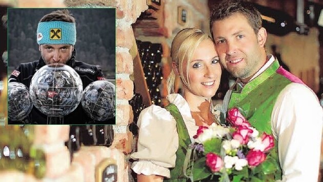 Andreas Prommegger bei der Hochzeit mit Susi 2013 und beim Kuss einer seiner Weltcup-Kugeln. (Bild: Andreas Tröster)