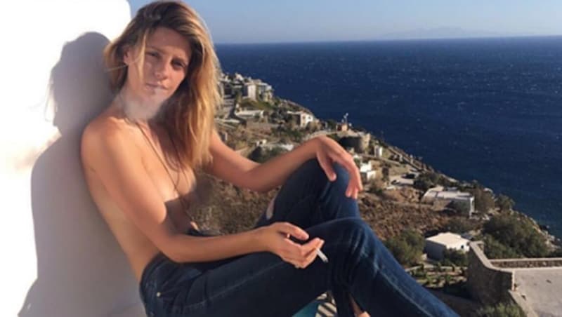 Mischa Barton posiert oben ohne im Mykonos-Urlaub. (Bild: instagram.com/mischaamazing)