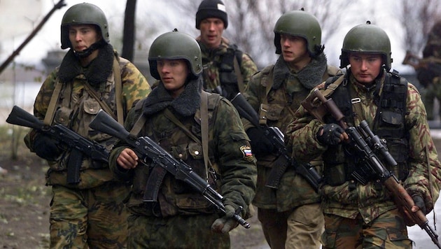 Scharfschützen einer Spezialeinheit der russischen Armee (Bild: EPA)