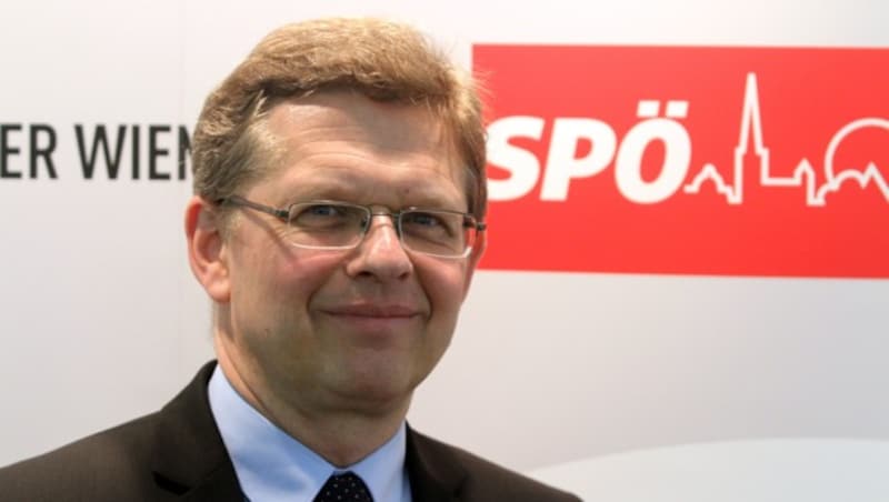 Der SPÖ-Bundesgeschäftsführer Christian Deutsch ist nur einer von vielen Wienern mit einem Zweitwohnsitz am Neusiedler See. (Bild: Andi Schiel)