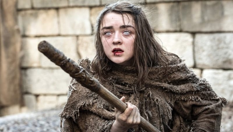 Maisie Williams spielt Arya Stark in der Erfolgsserie Game of Thrones. (Bild: RTL II)