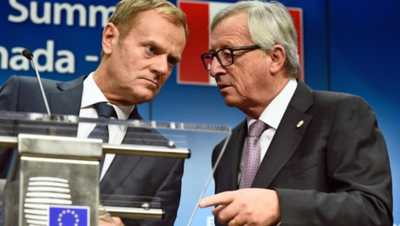 Donald Tusk und Jean-Claude Juncker (Bild: APA/AFP/John Thys)