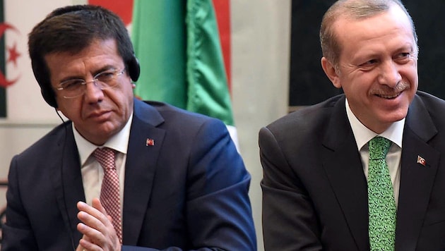 Wirtschaftsminister Zeybekci wirbt in Deutschland für Präsident Erdogans Verfassungsreform. (Bild: AFP)