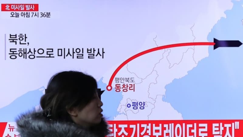 Auch in Südkoreas Medien sind die neuesten Raketenabschüsse Thema. (Bild: ASSOCIATED PRESS)