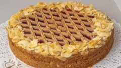 Bäcker Jindrak verkauft seine Linzer Torte auch online. (Bild: unbekannt)