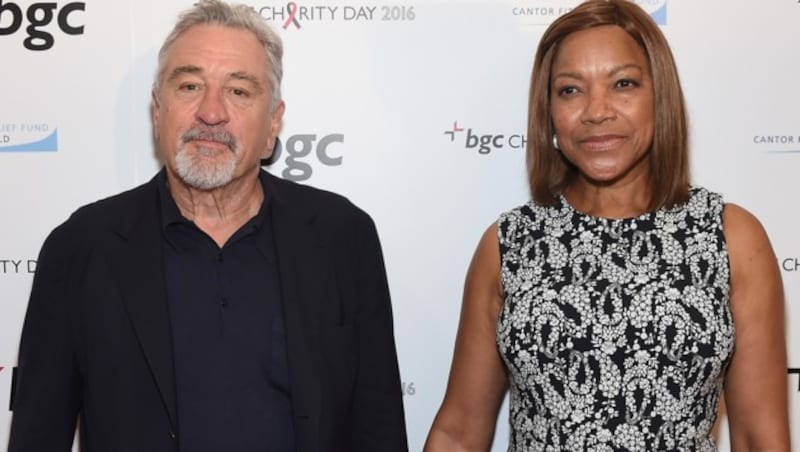 Robert De Niro mit Ehefrau Grace Hightower (Bild: Larry Busacca/Getty Images for Cantor Fitzgerald/AFP)