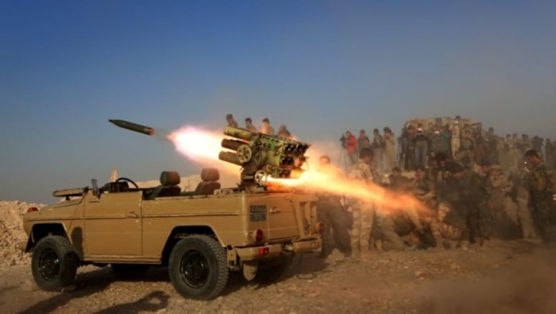 Der Kampf um die irakische IS-Hochburg Mossul dauert an. (Bild: APA/AFP/SAFIN HAMED)