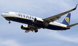 Ein aus Wien kommender Passagierjet der Fluglinie Ryanair, der sich bereits über Israel befand, ...