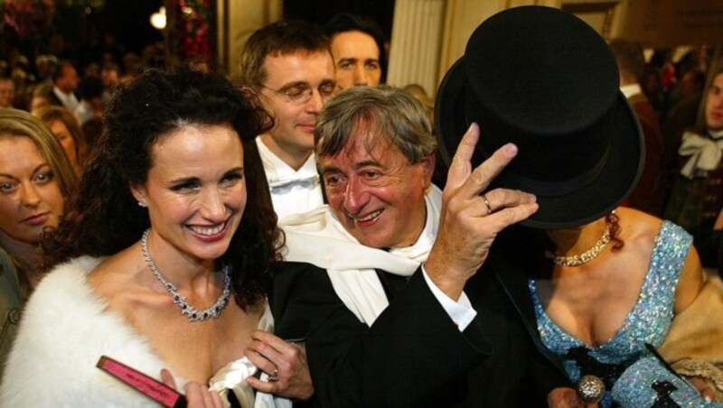 Wiener Opernball 2004: Stargast Andie MacDowell (Bild: Hans Klaus Techt)