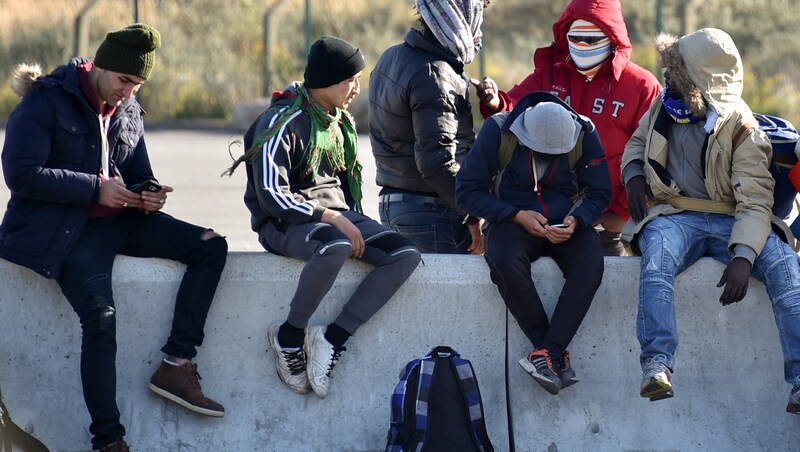 Ein Teil der Befragten denkt, dass Migration der Überalterung der Gesellschaft entgegensteuern kann (Symbolbild). (Bild: AFP)