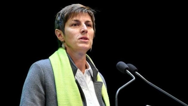 Grünen-Chefin Astrid Rössler: "918 Hektar werden blockiert". (Bild: Gindl)