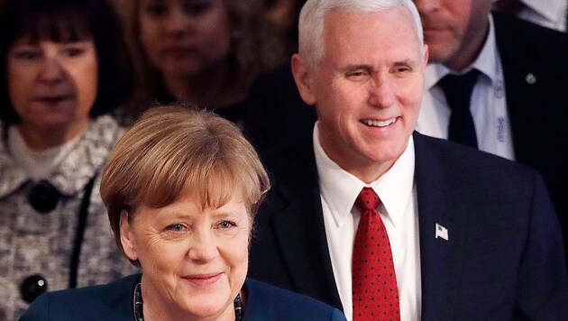 Das erste Treffen Angela Merkels mit der neuen US-Regierung (im Bild Vizepräsident Mike Pence) (Bild: ASSOCIATED PRESS)