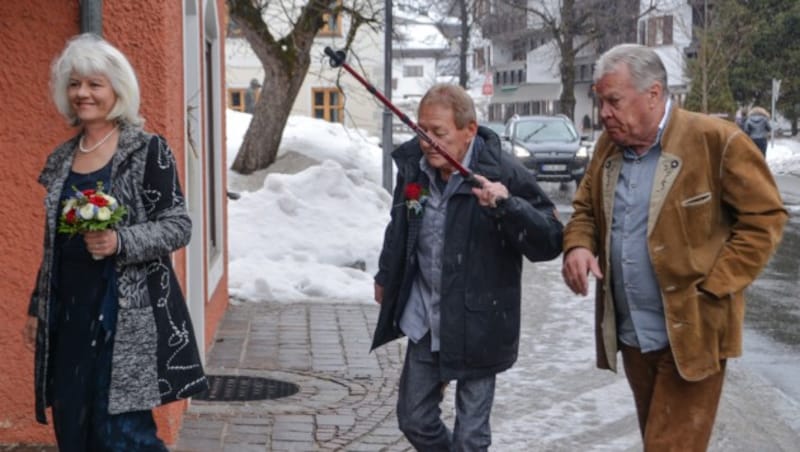 Wolfgang Ambros mit Ehefrau Uta und Trauzeuge Heinz Kienpointner (Bild: Hubert Berger/www.hubertberger.com)