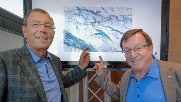 Hans Rubatscher (Pitztaler Gletscherbahn, li.) und Jakob Falkner (Bergbahnen Sölden) vor den Plänen. (Bild: Erich Spiess)