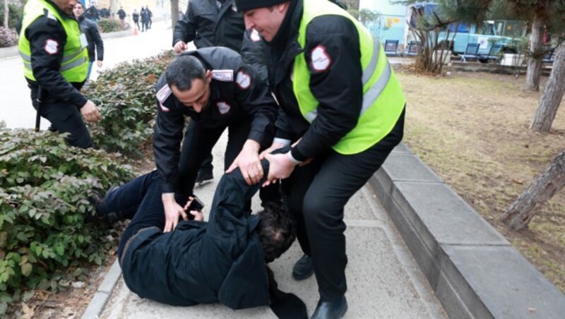 Bei den Protesten am Unicampus in Ankara kam es zu mehreren Festnahmen. (Bild: AFP)