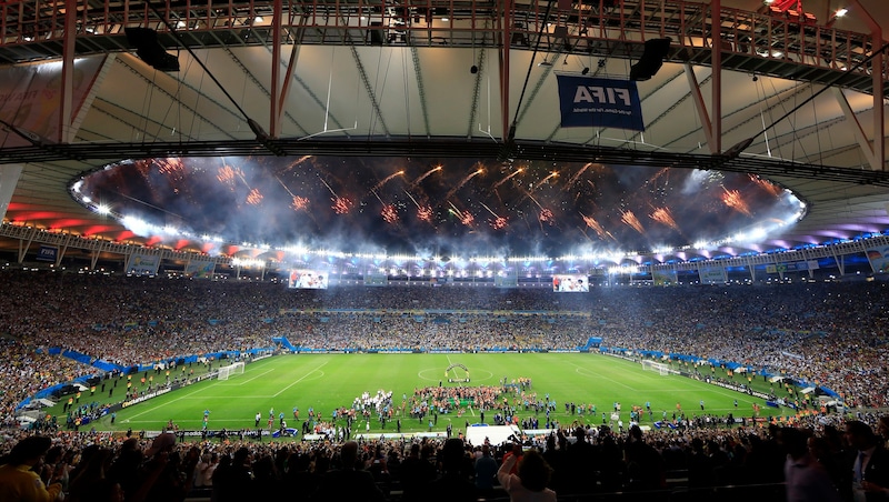 Sogar das Maracana-Stadion in Rio de Janeiro könnte laut Pertile als Wettkampfsort für die Skispringer dienen. (Bild: AP)