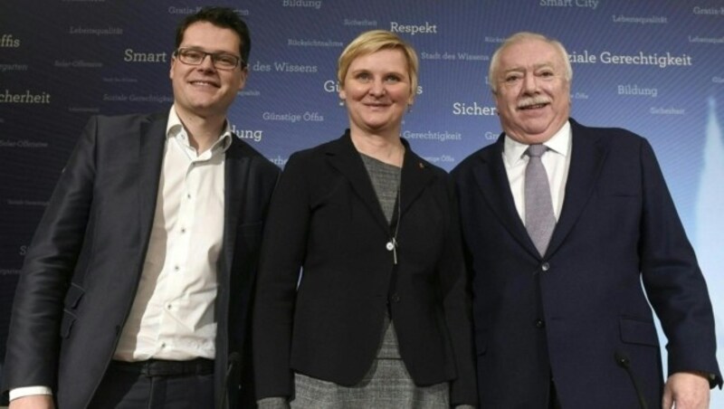 Jürgen Czernohorszky, Sandra Frauenberger und Bürgermeister Michael Häupl (v.l.n.r.) (Bild: APA/HELMUT FOHRINGER)