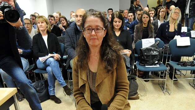 Monika Rathgeber vor Gericht (Bild: APA/BARBARA GINDL)
