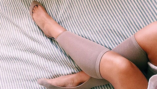 Diese Socken mit Loch sind eine echte Fashionrevolution. (Bild: instagram.com/keysocks)