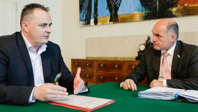 Verteidigungsminister Hans Peter Doskozil und Innenminister Wolfgang Sobotka (Bild: BMLVS)