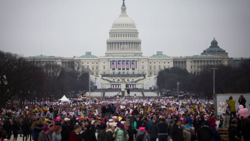 Demonstranten in Washington (Bild: EPA)