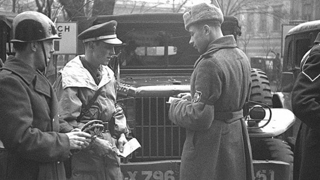 Soldaten während der Besatzungszeit. (Bild: ÖNB/Croy)