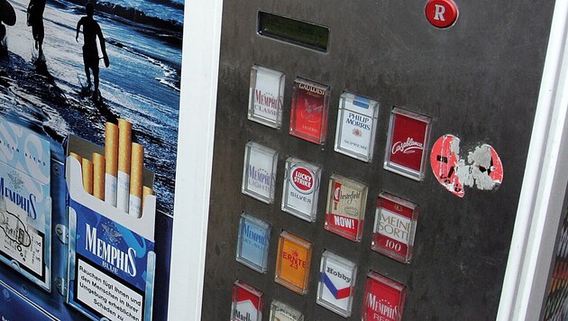 Auf Zigarettenautomaten hatten es Unbekannte in Klagenfurt und Gurk abgesehen (Bild: Zwefo)