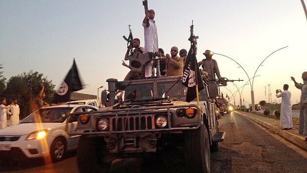 IS-Kämpfer in Mossul (Bild: AP)