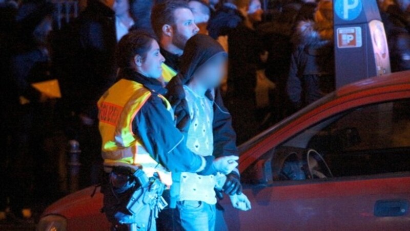 Die Übergriffe auf Frauen zu Silvester in Köln sorgten für Entsetzen. (Bild: AFP)