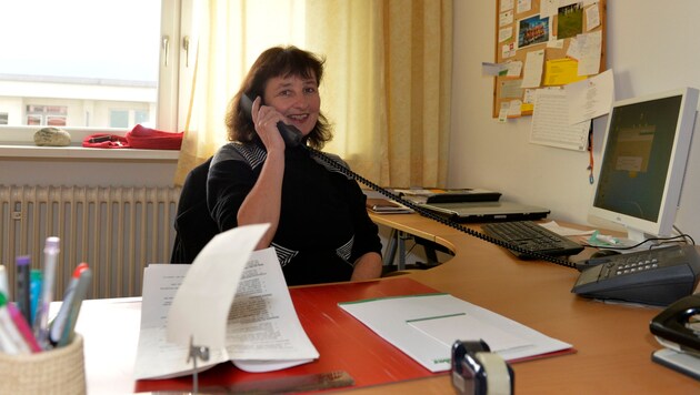 Astrid Höpperger, Leiterin der Tiroler Telefonseelsorge, ist zu Weihnachten sehr gefordert. (Bild: zeitungsfoto.at)