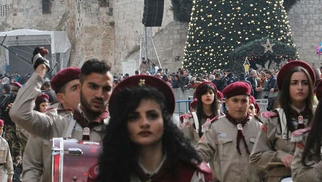 Bethlehem: Palästinensisch-christliche Pfadfinder anlässlich der Feiern der Geburt Jesus Christus (Bild: APA/AFP/HAZEM BADER)